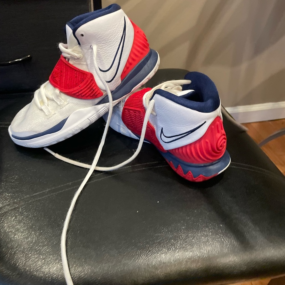 Nike Kyrie 6 USA kids size 4y